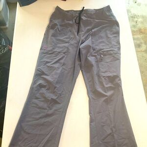 Women’s scrubs pants, size M